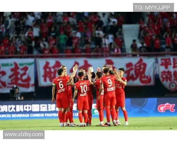 足球场上的颜值担当那些帅气球星的精彩瞬间和迷人风采